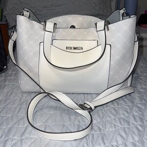 White steve madden bag